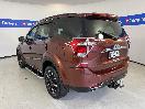 Thumbnail '5' of Mahindra XUV