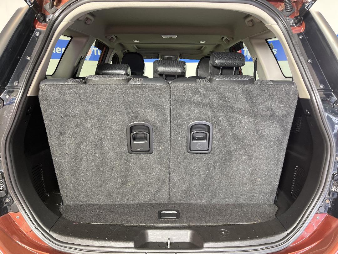 Photo '14' of Mahindra XUV Photo '14' of Mahindra XUV