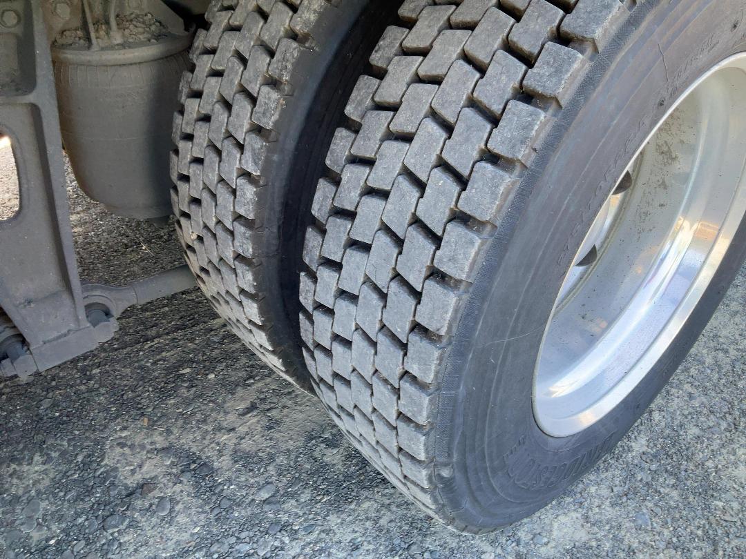 Photo '18' of MAN TGX + Trailer Curtainsider