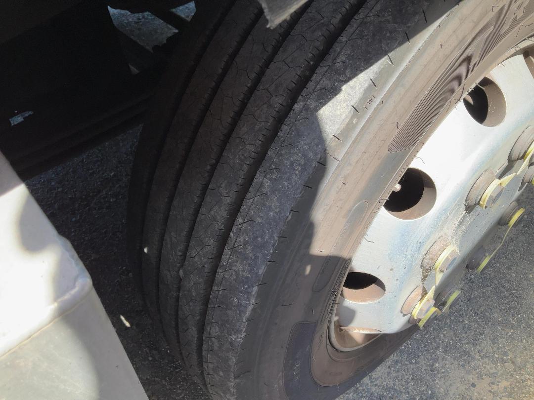 Photo '21' of MAN TGX + Trailer Curtainsider