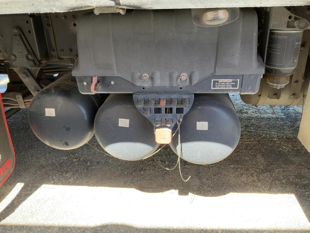 Photo '22' of MAN TGX + Trailer Curtainsider