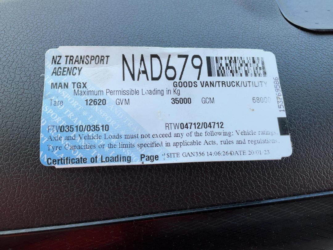 Photo '31' of MAN TGX + Trailer Curtainsider