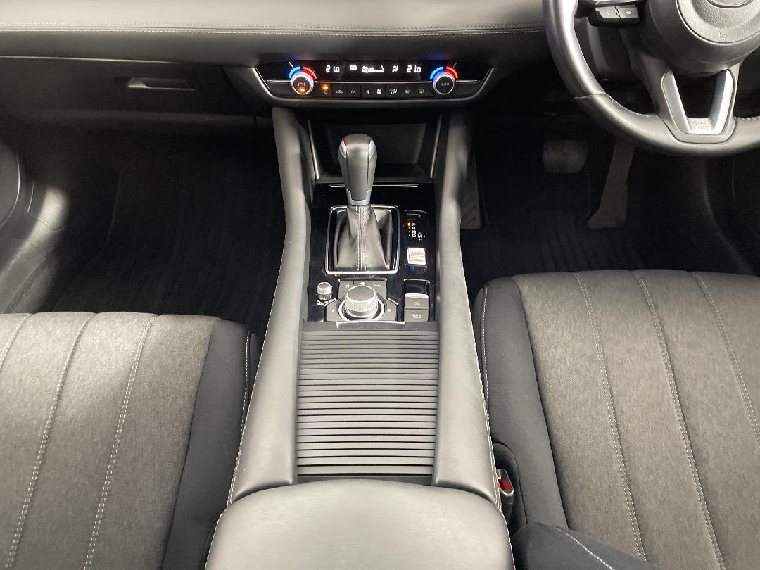 Photo '18' of Mazda 6