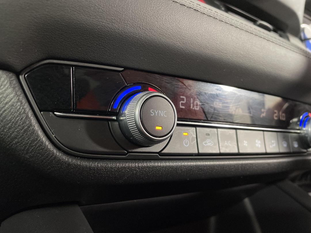 Photo '33' of Mazda 6