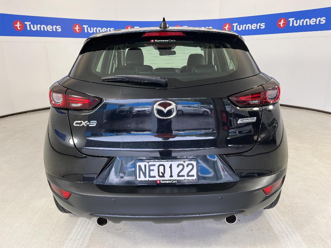 Photo '6' of Mazda CX-3