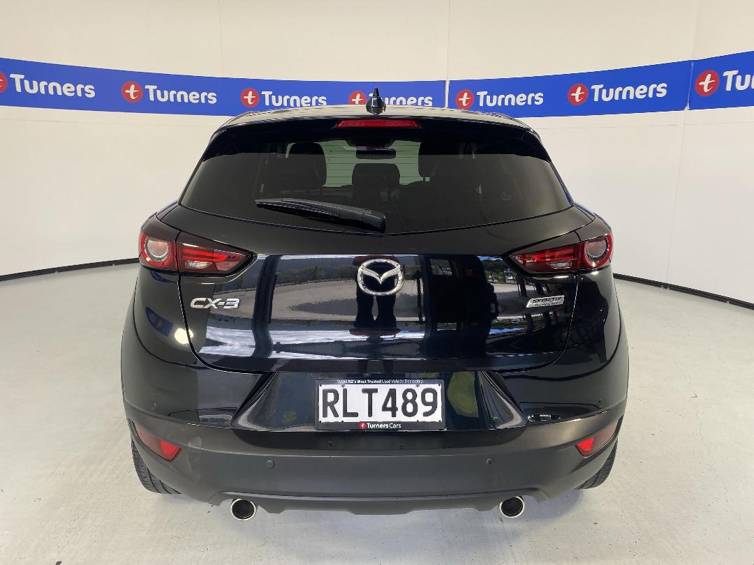 Photo '6' of Mazda CX-3