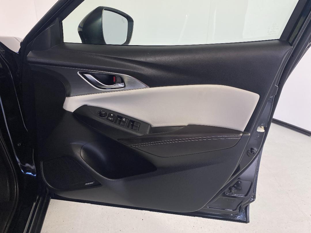 Photo '15' of Mazda CX-3