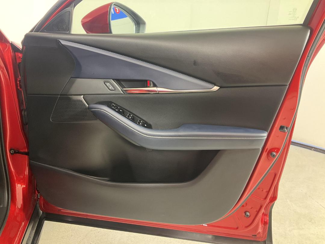 Photo '15' of Mazda CX-30 Photo '15' of Mazda CX-30