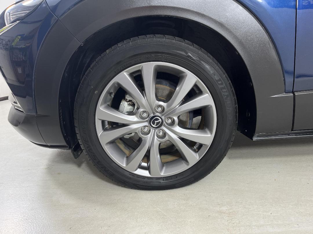 Photo '10' of Mazda CX-30