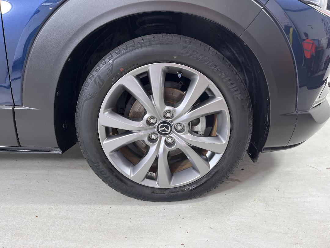 Photo '9' of Mazda CX-30