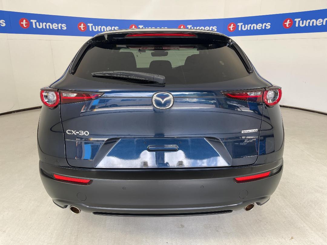 Photo '6' of Mazda CX-30