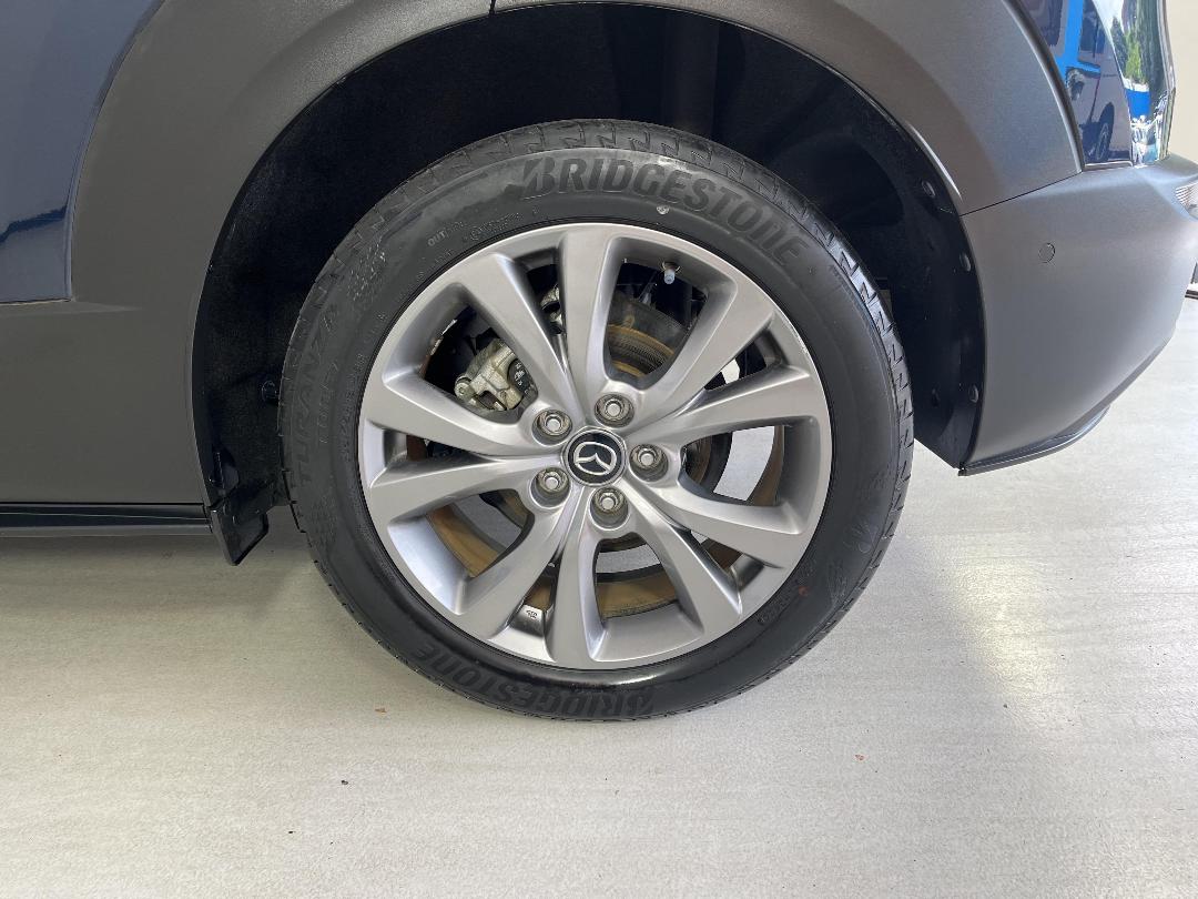 Photo '11' of Mazda CX-30