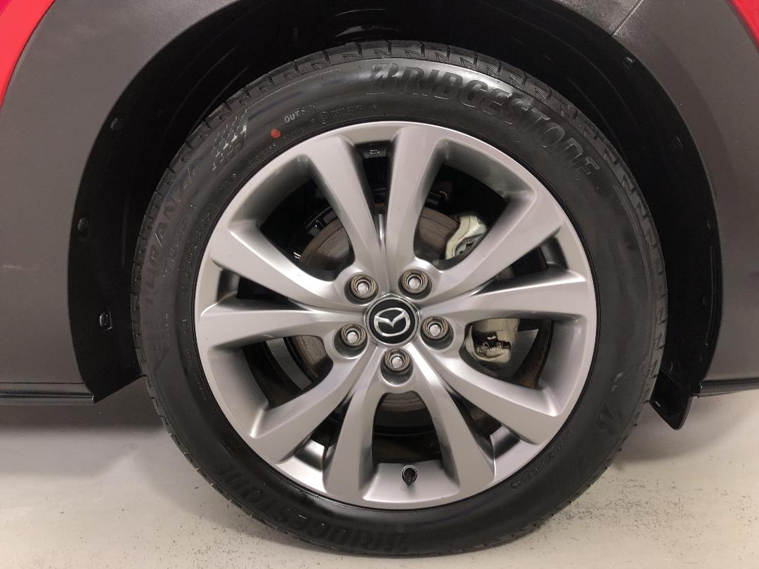 Photo '9' of Mazda CX-30