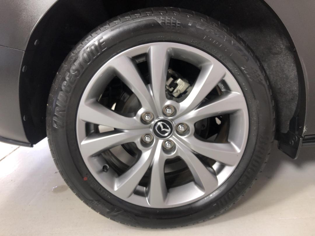 Photo '12' of Mazda CX-30