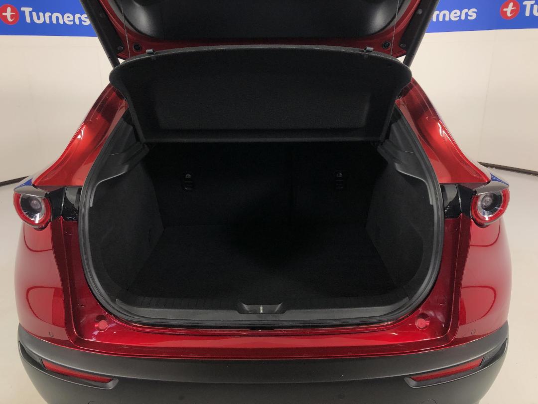 Photo '14' of Mazda CX-30