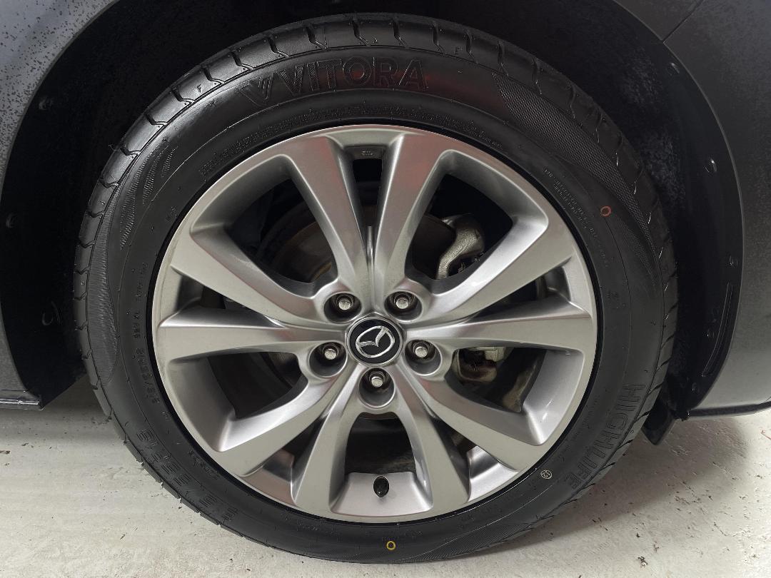 Photo '9' of Mazda CX-30