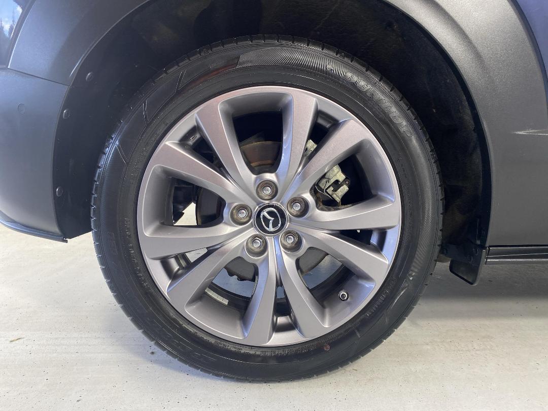 Photo '12' of Mazda CX-30