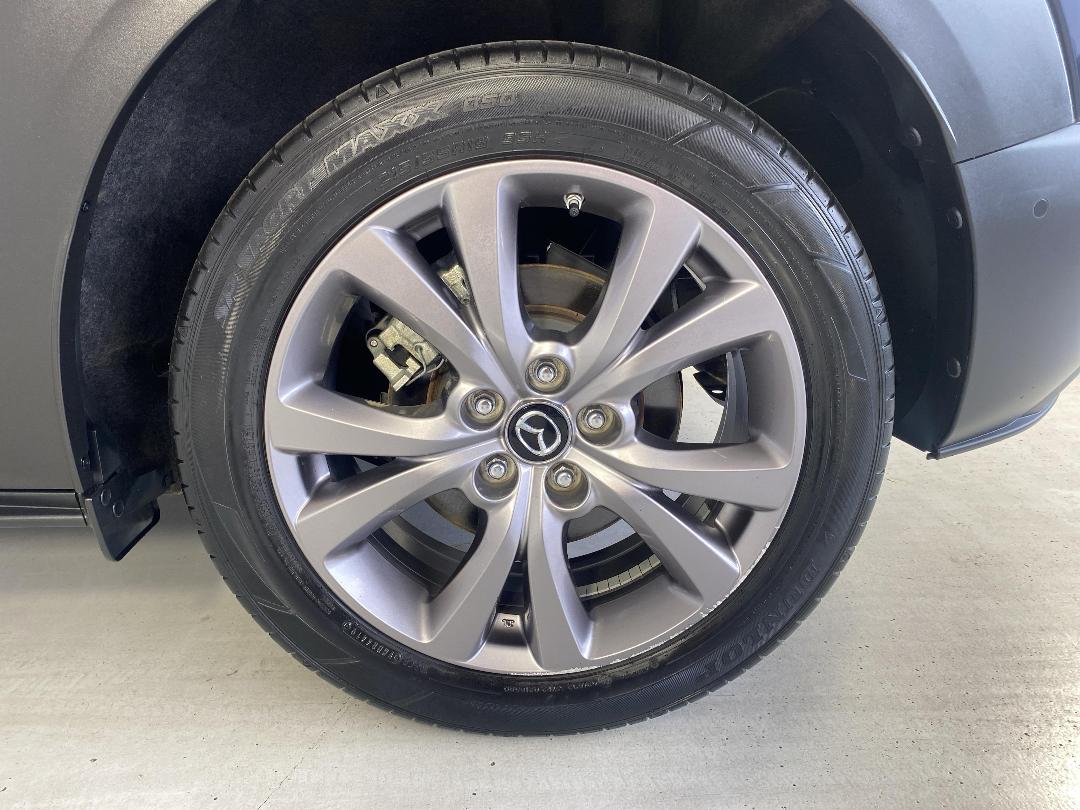 Photo '11' of Mazda CX-30