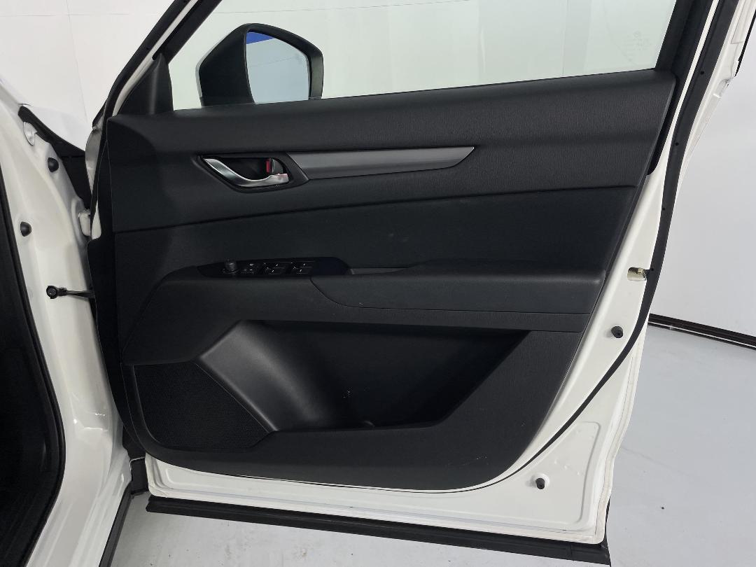 Photo '15' of Mazda CX-5