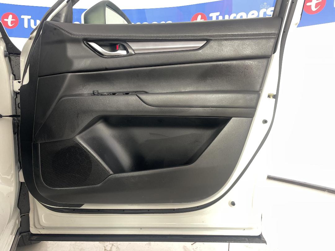 Photo '15' of Mazda CX-5 Photo '15' of Mazda CX-5