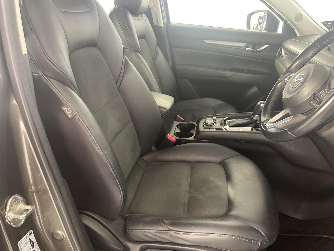 Photo '16' of Mazda CX-5