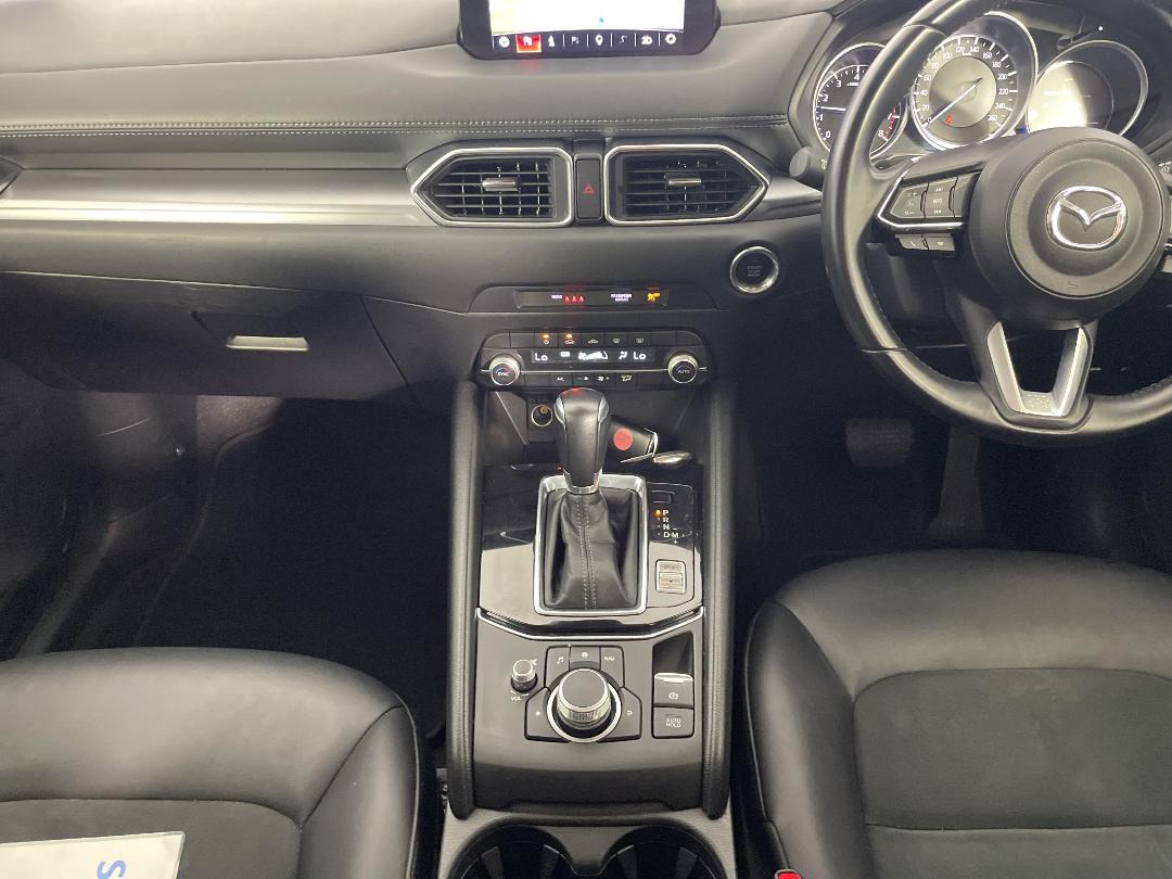 Photo '18' of Mazda CX-5