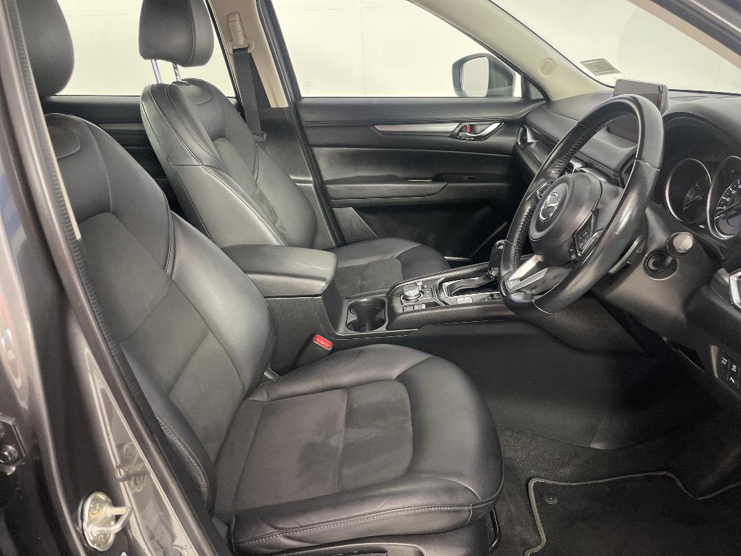 Photo '16' of Mazda CX-5