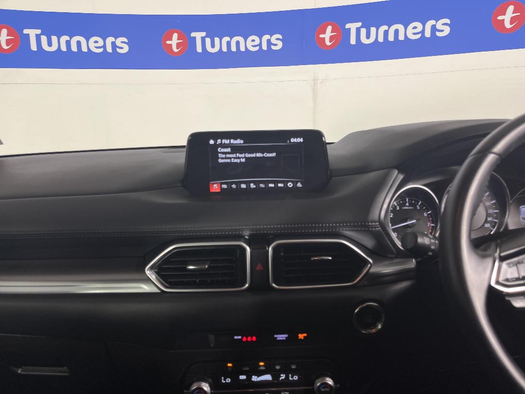 Photo '18' of Mazda CX-5