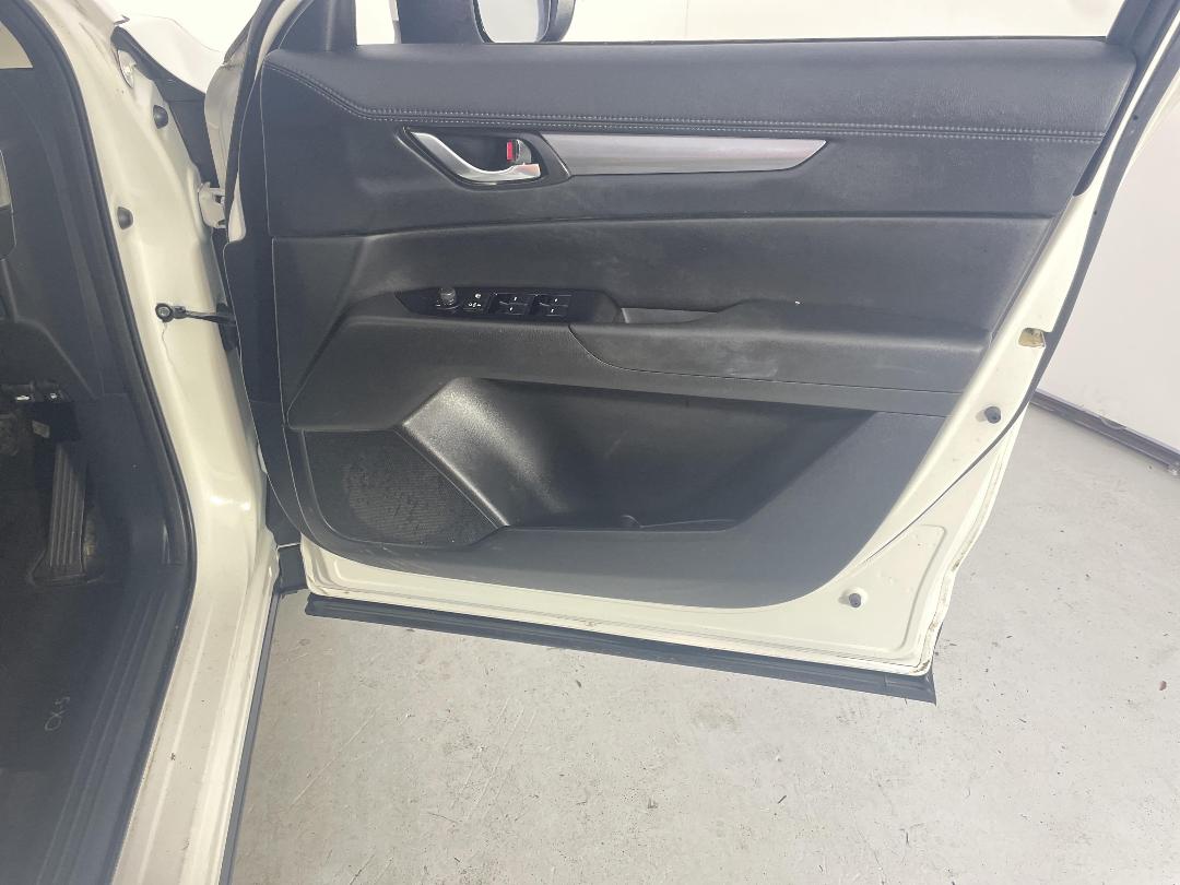 Photo '15' of Mazda CX-5