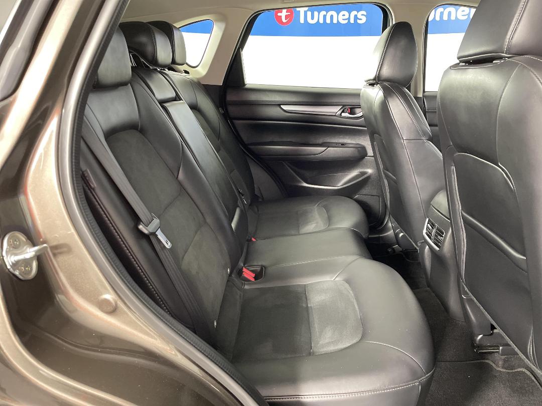 Photo '20' of Mazda CX-5