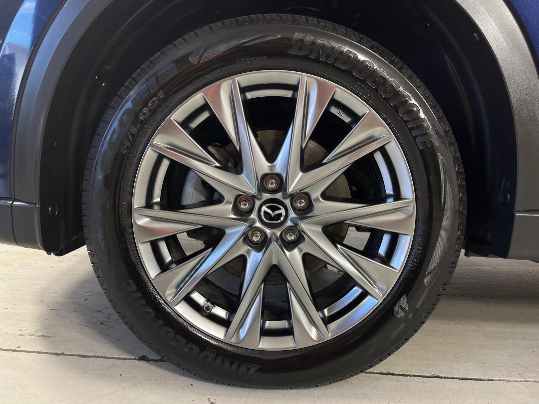 Photo '10' of Mazda CX-8