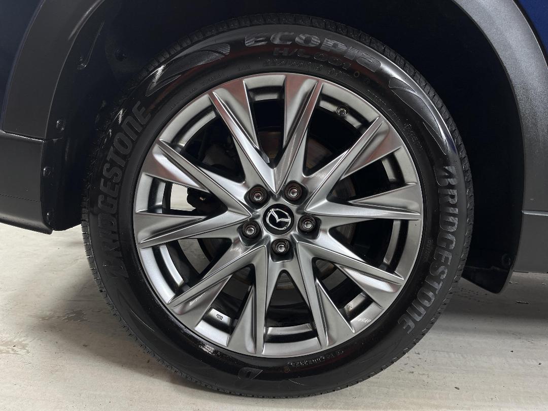 Photo '12' of Mazda CX-8