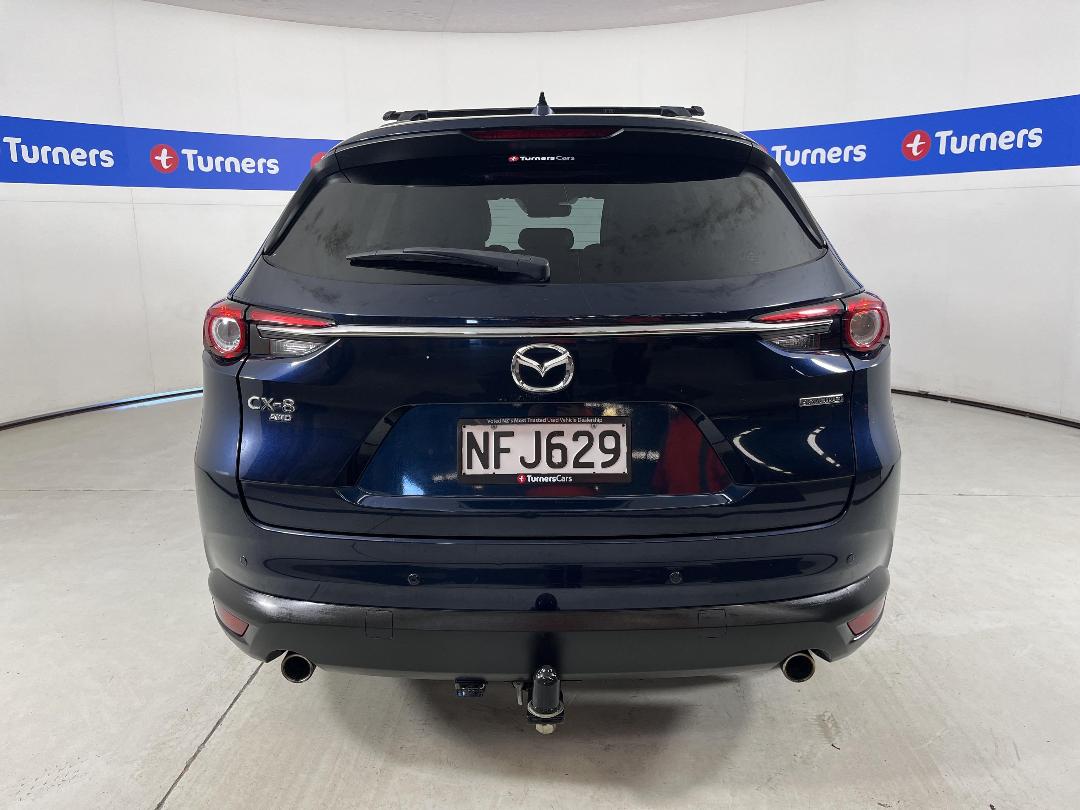 Photo '6' of Mazda CX-8