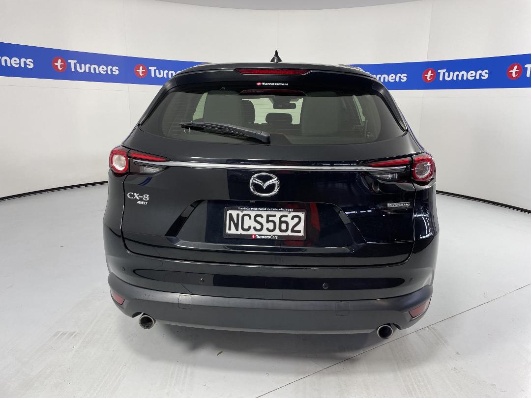 Photo '6' of Mazda CX-8 Photo '6' of Mazda CX-8