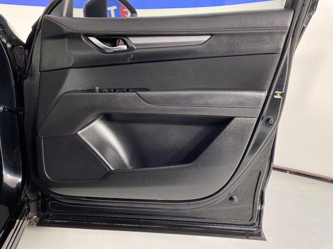 Photo '15' of Mazda CX-8 Photo '15' of Mazda CX-8