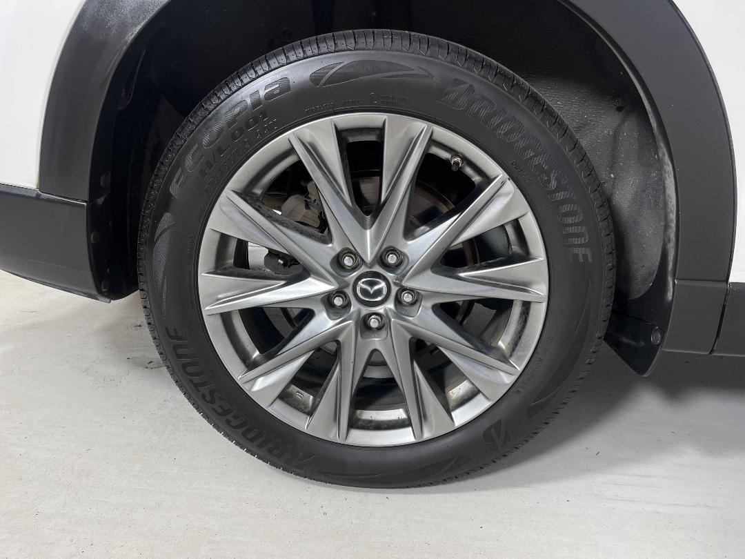 Photo '12' of Mazda CX-8