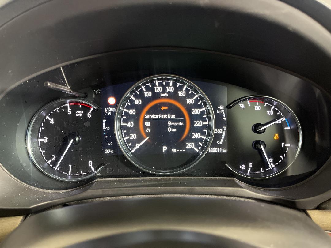 Photo '21' of Mazda CX-8