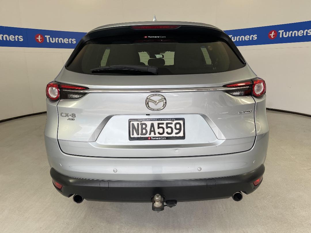 Photo '6' of Mazda CX-8