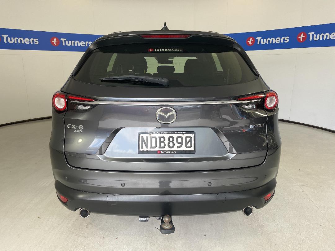 Photo '6' of Mazda CX-8