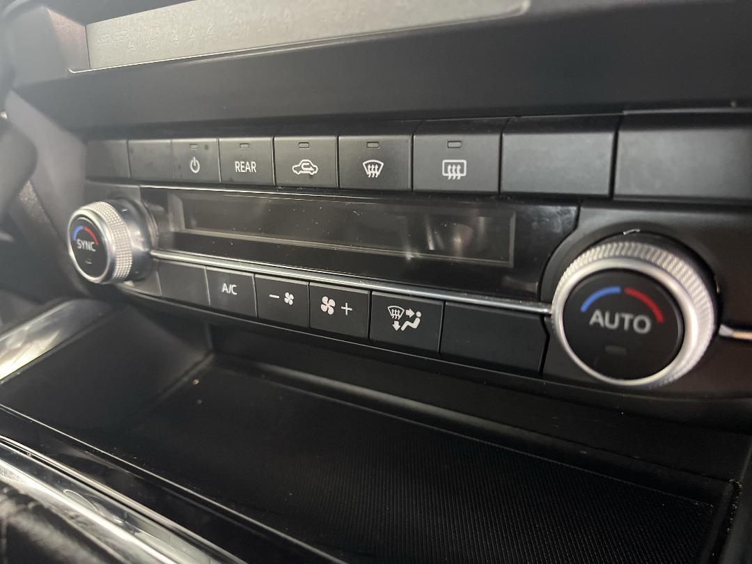 Photo '24' of Mazda CX-8