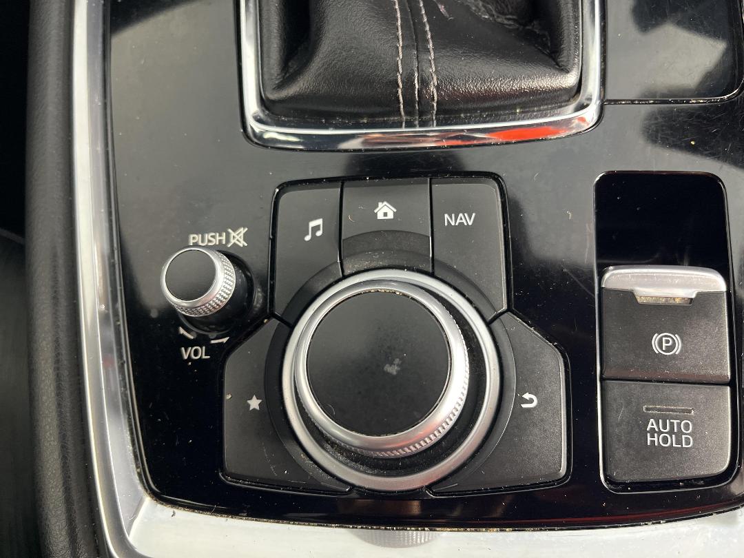 Photo '23' of Mazda CX-8