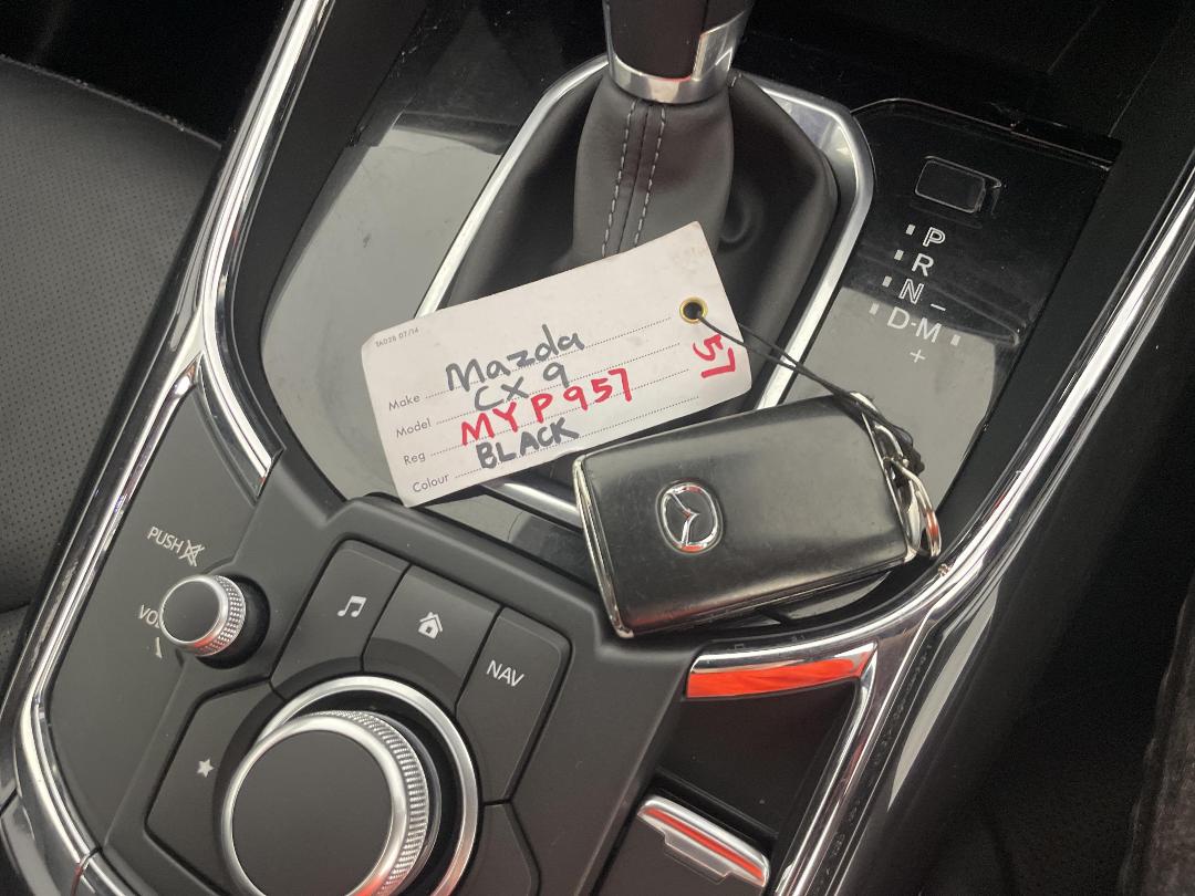 Photo '22' of Mazda CX-9 Photo '22' of Mazda CX-9