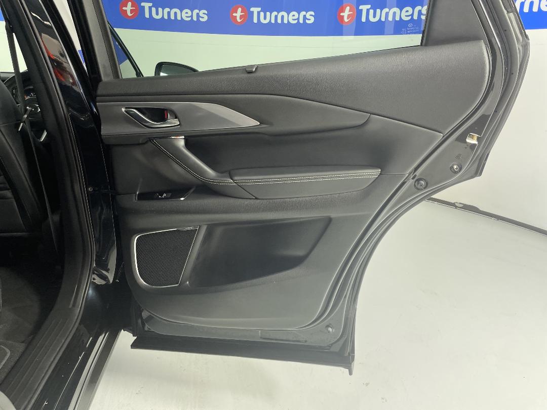 Photo '19' of Mazda CX-9 Photo '19' of Mazda CX-9