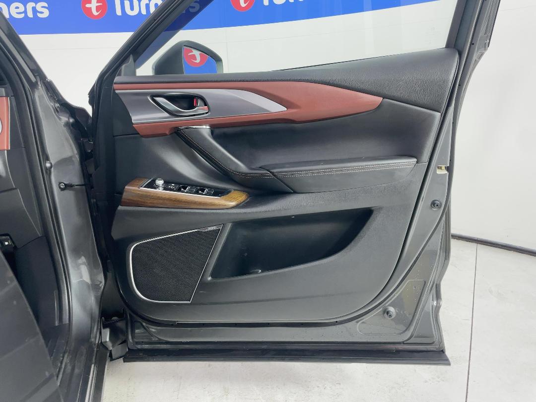 Photo '15' of Mazda CX-9