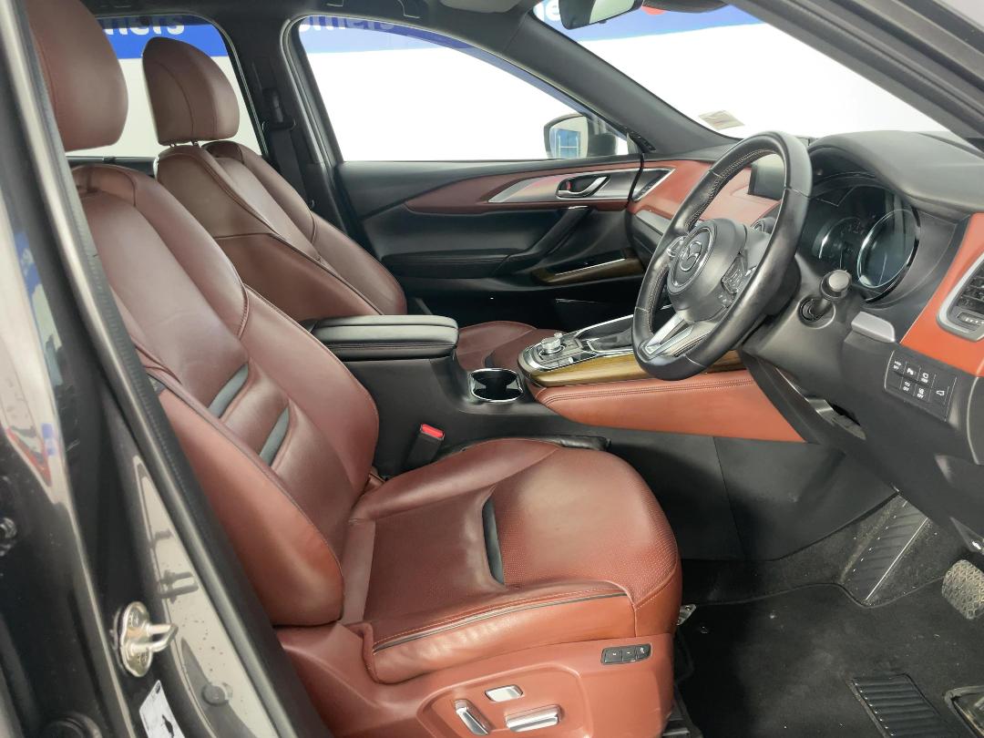 Photo '16' of Mazda CX-9