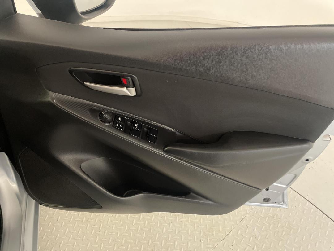 Photo '15' of Mazda Mazda2 Photo '15' of Mazda Mazda2