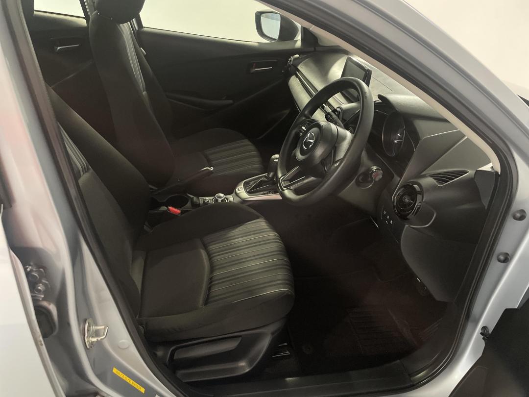 Photo '16' of Mazda Mazda2 Photo '16' of Mazda Mazda2