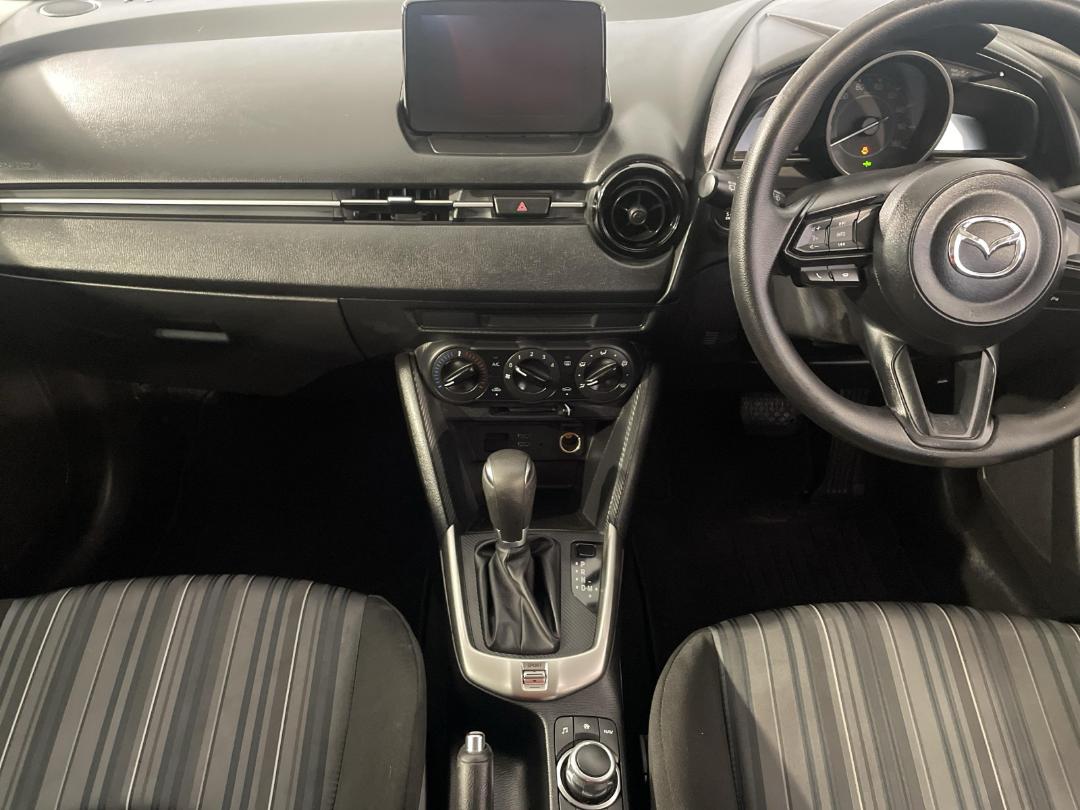 Photo '18' of Mazda Mazda2 Photo '18' of Mazda Mazda2