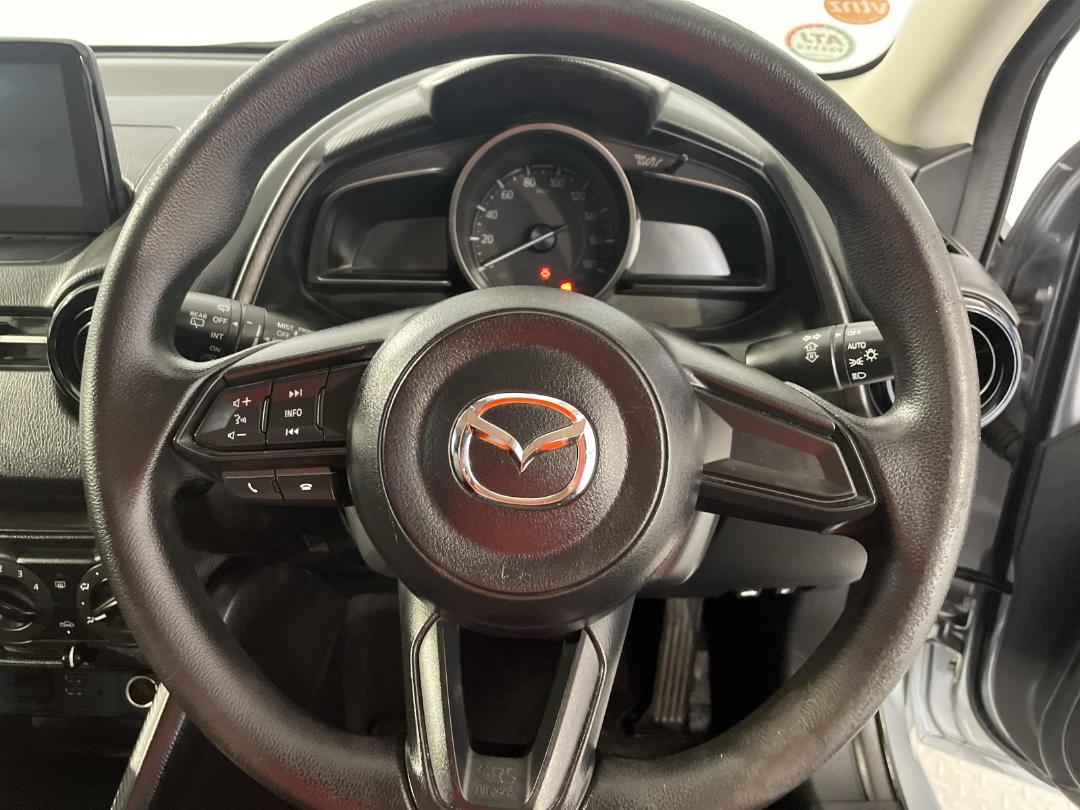 Photo '26' of Mazda Mazda2 Photo '26' of Mazda Mazda2