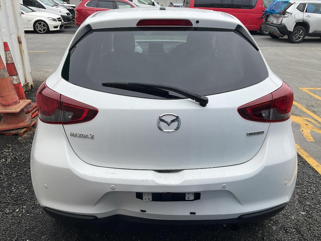 Photo '5' of Mazda Mazda2